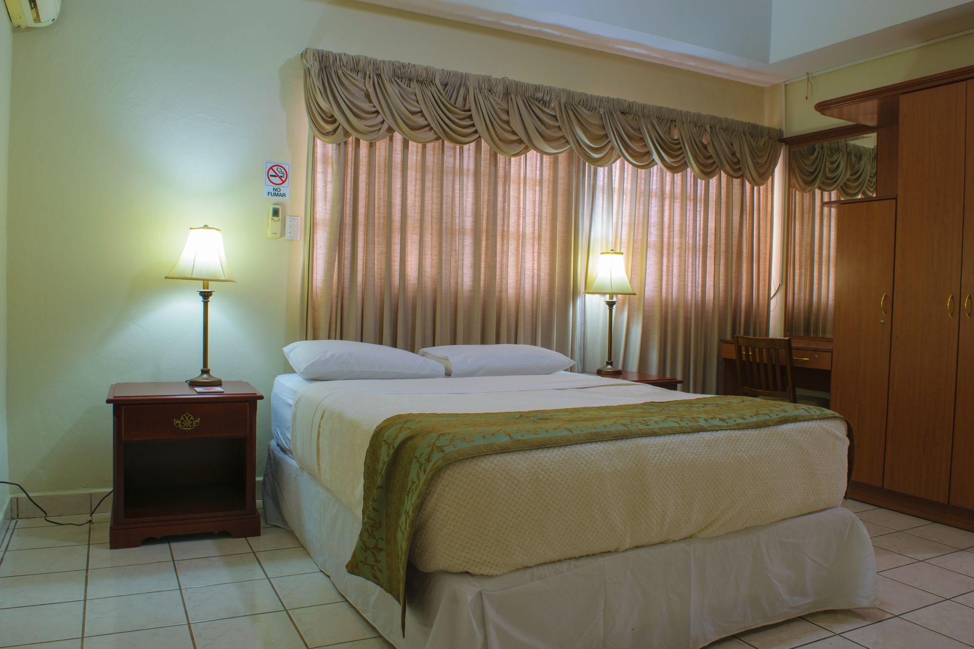 Hotel Fontana Managua Exterior photo